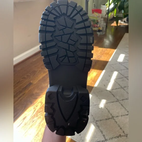 MYSTIC GARDEN REFLECTIVE BUTTERFLY BOOTS - US size 8 - Picture 10 of 10